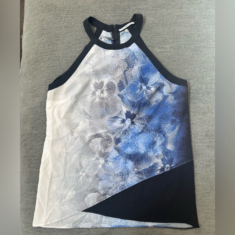 T Tahari women's S top